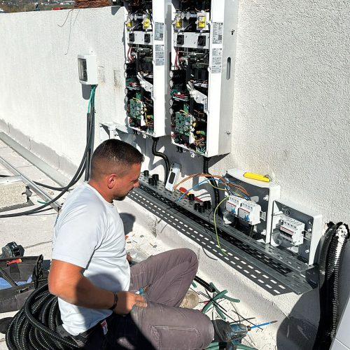 c8e88716-3649-477b-bf0b-ddaeeb542e7d